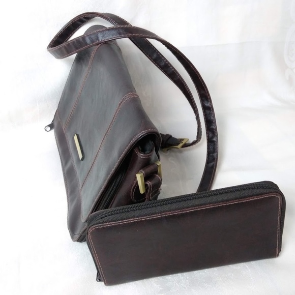 Shoulder Bag + Wallet in Perfect Condition ⭐️⭐️ - Picture 11 of 11